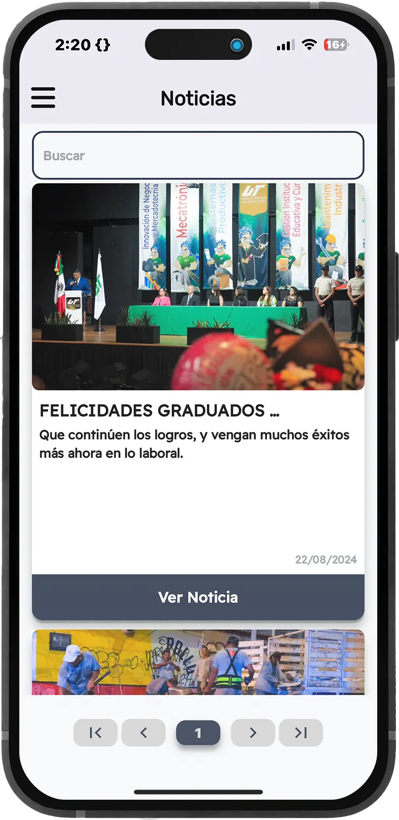 Pantalla de noticias con buscador y una nota sobre una ceremonia de graduación
